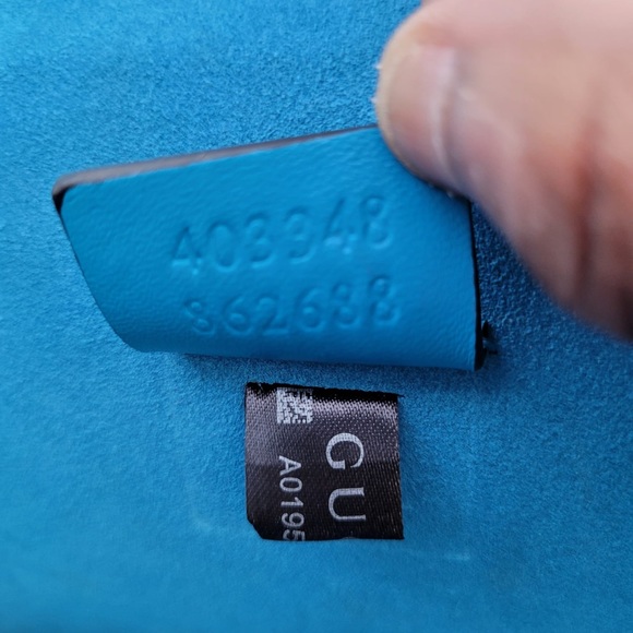 Gucci Medium Angry Cat Crystal Dionysus
Shoulder Bag. No stones missing. - Picture 7 of 11